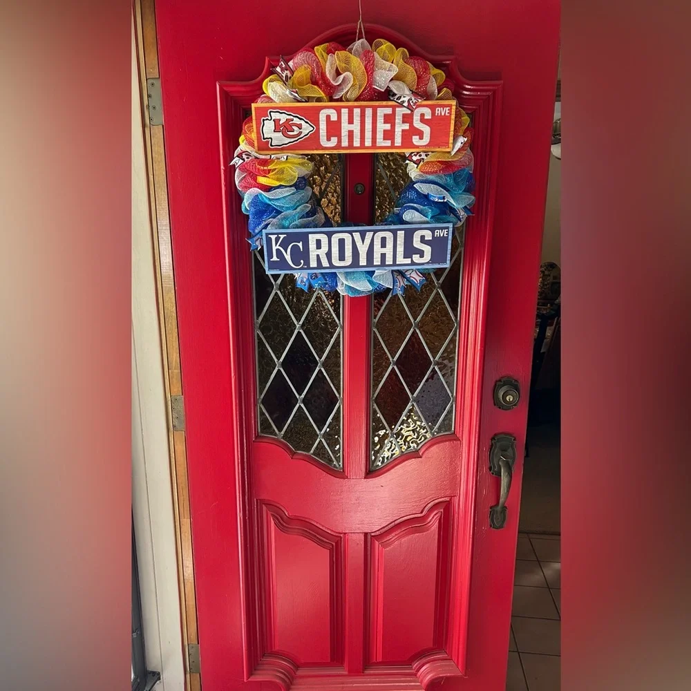 Dual Décor Wreath. Gorgeous NFL Kansas City Chiefs / MLB Kansas City Royals